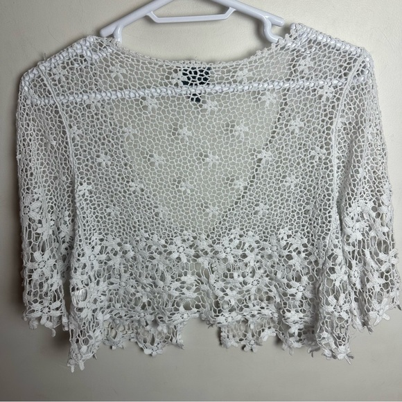 Rabbit Designs Daisy Lace Shrug Cardigan Women's Size Large Top White Flaws Boho - Picture 2 of 11